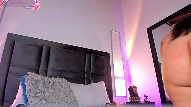 EmmaBecket2 online show from 03/22/25, 07:04