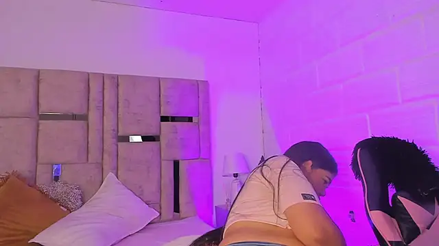 EmmaBecket2 online show from 10/23/25, 03:50