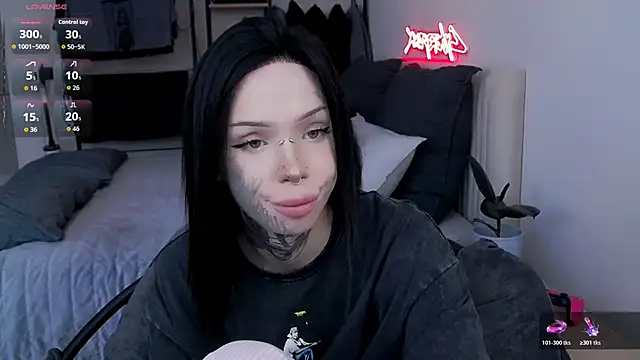 Snapshot of Tanya_M chatting on 05/08/26, 02:55 Tanya M online show from 05/08/26, 02:55