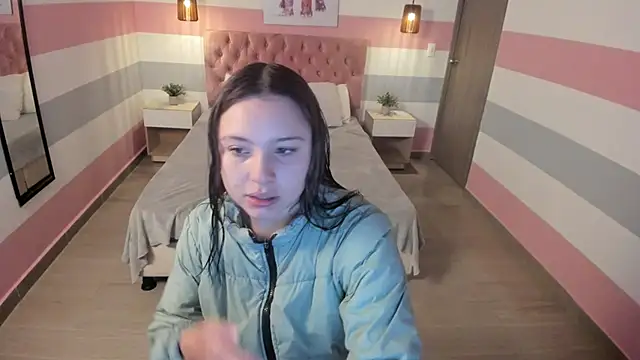 Snapshot of Carol_Pinter chatting on 02/12/25, 12:44 Carol Pinter online show from 02/12/25, 12:44