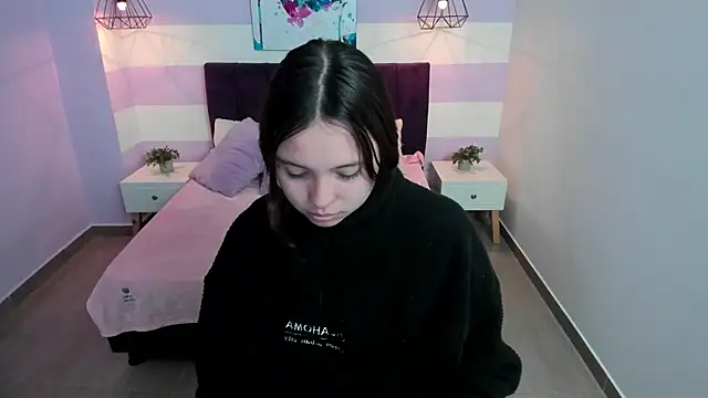 Snapshot of Carol_Pinter chatting on 03/20/25, 12:22 Carol Pinter online show from 03/20/25, 12:22