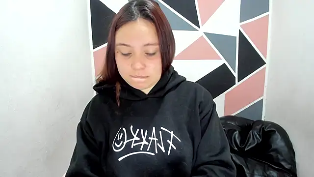 Snapshot of Carol_Pinter chatting on 11/19/25, 03:01 Carol Pinter online show from 11/19/25, 03:01