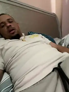 Snapshot of kelin17 chatting on 03/08/25, 05:22 kelin17 online show from 03/08/25, 05:22