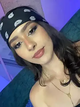 Snapshot of Danielacossio chatting on 03/23/25, 06:37 Danielacossio online show from 03/23/25, 06:37