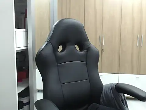 RoxanaLove9 online show from 01/07/25, 02:53