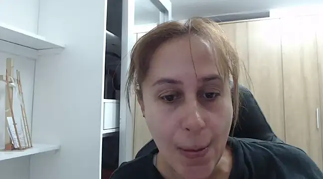 RoxanaLove9 online show from 01/12/25, 01:11