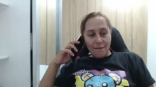 RoxanaLove9 online show from 01/13/25, 04:28