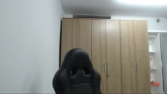 RoxanaLove9 online show from 03/21/26, 03:00