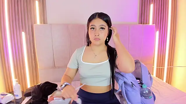 Annie9  online show from 04/24/26, 03:31