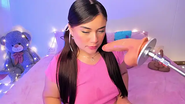 Isa belaa online show from 03/18/25, 02:37