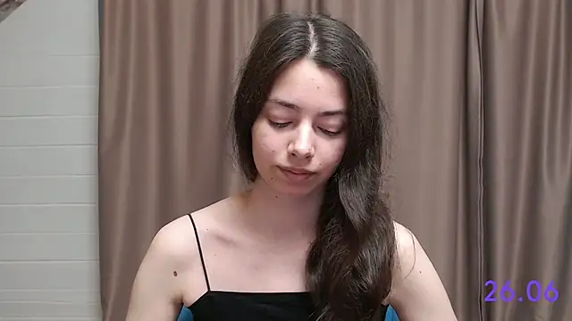 Snapshot of sweet_sweet_angel chatting on 06/26/26, 01:48 sweet sweet angel online show from 06/26/26, 01:48