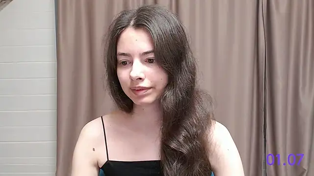 Snapshot of sweet_sweet_angel chatting on 07/01/26, 03:30 sweet sweet angel online show from 07/01/26, 03:30