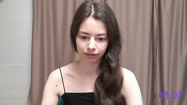 Snapshot of sweet_sweet_angel chatting on 07/03/26, 07:15 sweet sweet angel online show from 07/03/26, 07:15
