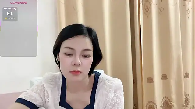 Linda-LL online show from 06/05/26, 01:06