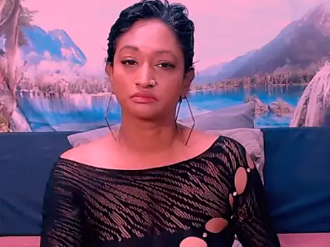 Snapshot of indianspicey chatting on 01/15/25, 04:43 indianspicey online show from 01/15/25, 04:43