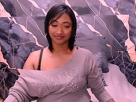 Snapshot of indianspicey chatting on 09/28/25, 04:34 indianspicey online show from 09/28/25, 04:34