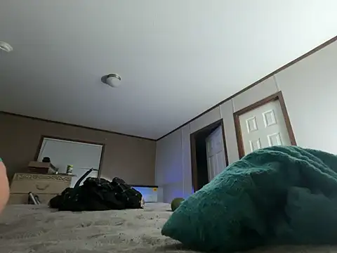 IvanaPlenty online show from 10/09/25, 04:32