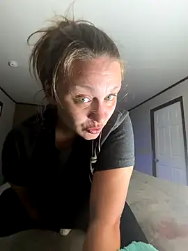 IvanaPlenty online show from 10/17/25, 04:04