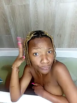 Snapshot of SHANTYBABE chatting on 09/17/25, 07:37 SHANTYBABE online show from 09/17/25, 07:37