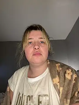 Curvy Rosie99 online show from 12/26/24, 09:37