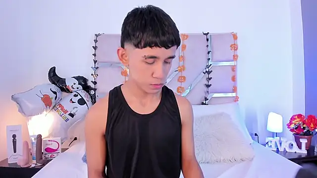 Thayler jones online show from 10/12/25, 11:20