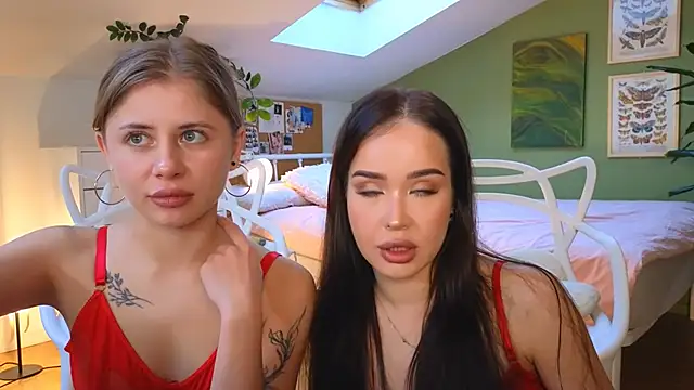 Snapshot of hannah_x_x_ chatting on 11/06/25, 07:53 hannah x x online show from 11/06/25, 07:53