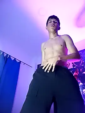 Snapshot of Troy_Daniels chatting on 12/02/24, 02:42 Troy Daniels online show from 12/02/24, 02:42