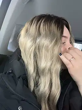 KikiWatson online show from 12/19/24, 08:02