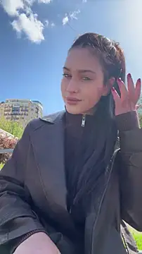 KikiWatson online show from 04/23/26, 06:58