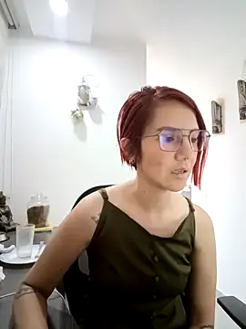 your red rose  online show from 12/04/24, 01:42