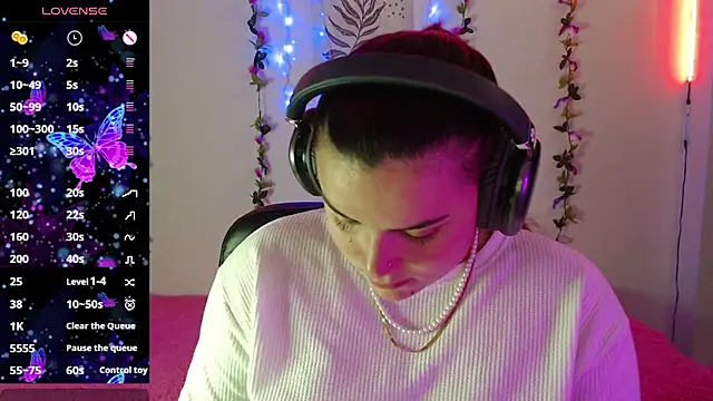 Nika 1  online show from 02/06/25, 08:34