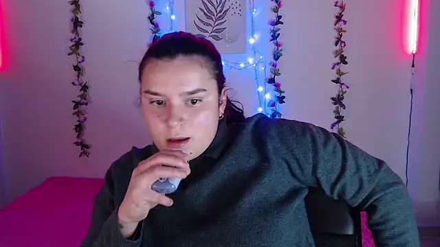 Nika 1  online show from 02/12/25, 06:30