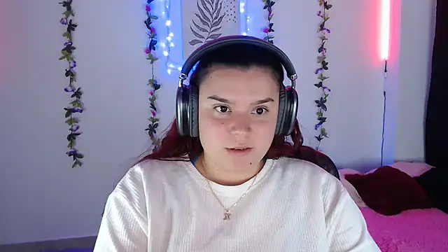 Nika 1  online show from 02/13/25, 08:24