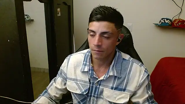 kv   xxx  online show from 11/19/25, 04:34