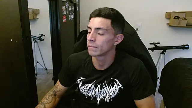 kv   xxx  online show from 04/21/26, 08:55