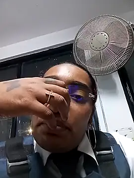 Cinnamon-Skin online show from 12/04/24, 03:59