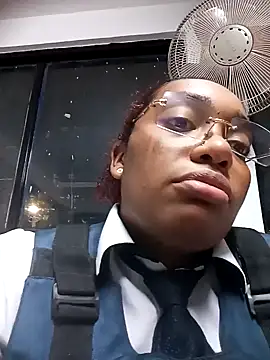 Cinnamon-Skin online show from 12/06/24, 04:36