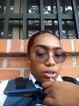 Cinnamon-Skin online show from 01/02/25, 04:35