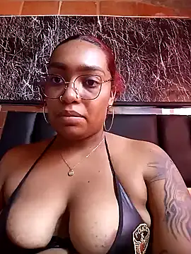 Cinnamon-Skin online show from 01/21/25, 08:54