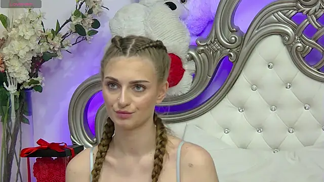 AdissonLane online show from 04/21/26, 04:23