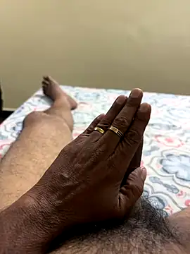 Snapshot of cum4mheaven chatting on 10/15/25, 10:26 cum4mheaven online show from 10/15/25, 10:26