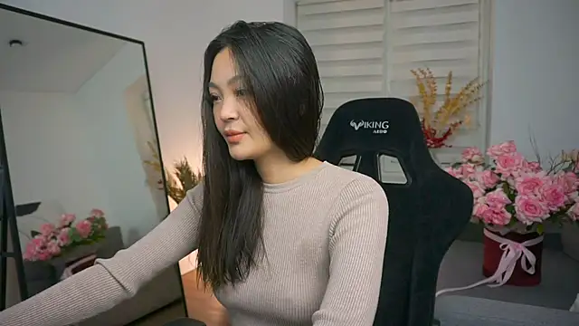 Peopleneedlove144 online show from 01/15/25, 01:45