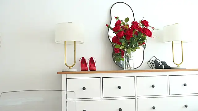 Peopleneedlove144 online show from 06/06/26, 09:14