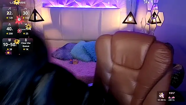 Snapshot of AlessiaVal_ chatting on 11/20/25, 02:17 AlessiaVal online show from 11/20/25, 02:17