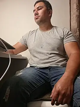 pob cam online show from 10/26/25, 03:23