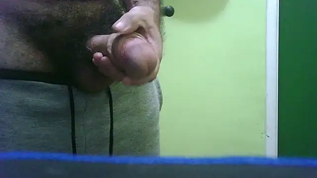 loganwolverine02 online show from 01/29/25, 08:56