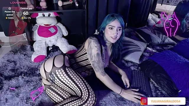 yulianademond66 online show from 03/28/26, 03:50