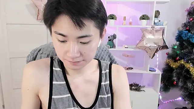 Miram Yu online show from 12/24/24, 12:22