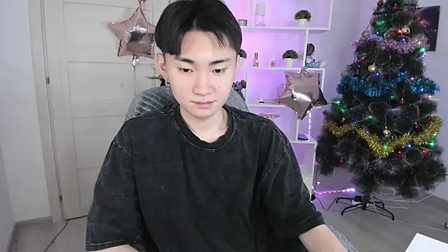 Miram Yu online show from 12/26/24, 08:42