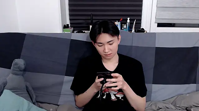 Miram Yu online show from 01/13/25, 11:49